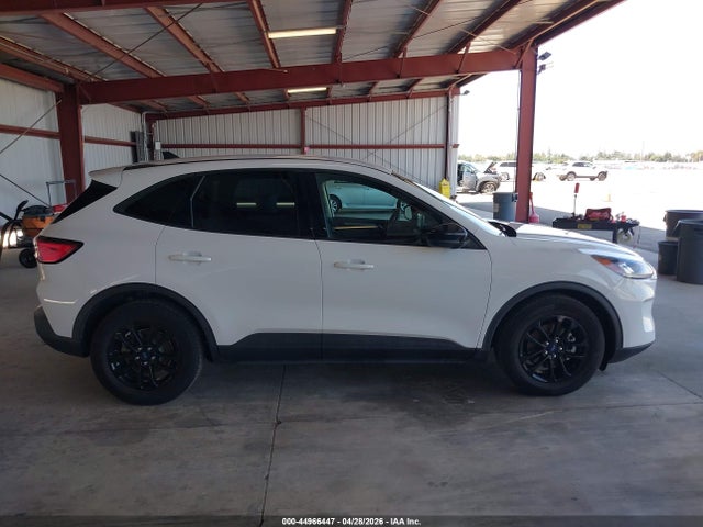 1FMCU0BZ6LUC40188 Ford Escape Se Sport Hybrid