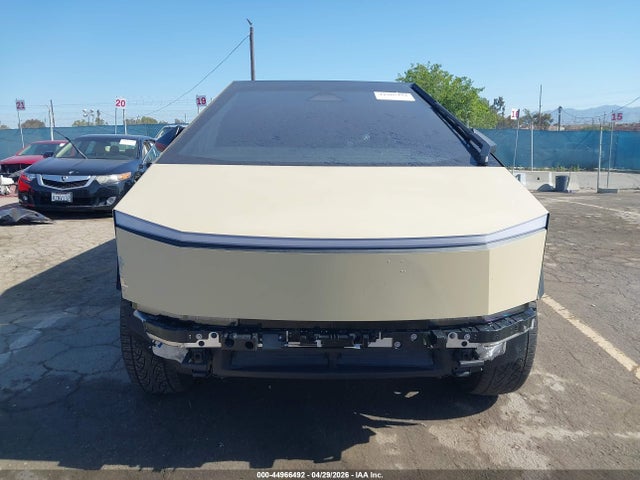 44966492 :رقم المزاد ، 7G2CEHED3RA048285 vin ، 2024 Tesla Cybertruck مزاد بيع