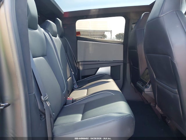 44966492 :رقم المزاد ، 7G2CEHED3RA048285 vin ، 2024 Tesla Cybertruck مزاد بيع