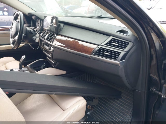 2011 Bmw X6 Xdrive35i მანქანა იყიდება აუქციონზე, vin: 5UXFG2C57BLX09260, აუქციონის ნომერი: 44966494