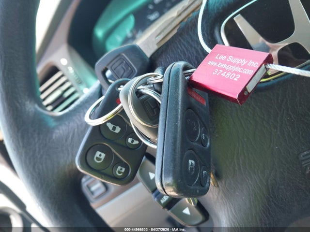 44966533 :رقم المزاد ، 5FNRL18632B004383 vin ، 2002 Honda Odyssey Ex مزاد بيع