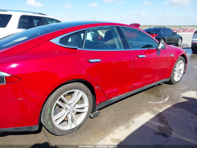 Продаж на аукціоні авто 2016 Tesla Model S 60/70/75/85, vin: 5YJSA1E19GF120095, номер лоту: 44966567