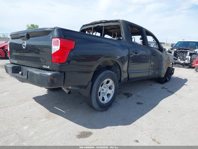 44966585 :رقم المزاد ، 1N6AA1EJ9JN507313 vin ، 2018 Nissan Titan S مزاد بيع