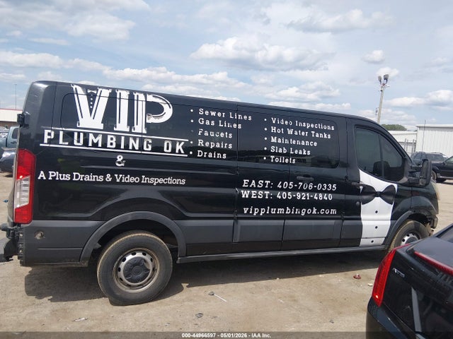 44966597 :رقم المزاد ، 1FTNR2ZM5FKA27883 vin ، 2015 Ford Transit-250 مزاد بيع