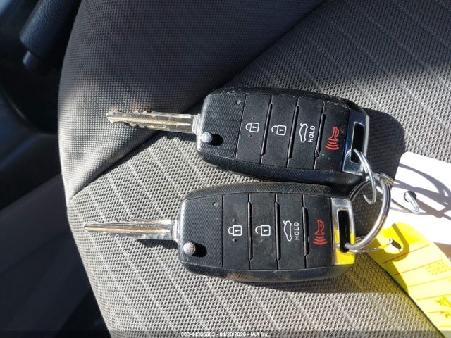 44966603 :رقم المزاد ، KNAFX4A62G5575131 vin ، 2016 Kia Forte Lx مزاد بيع