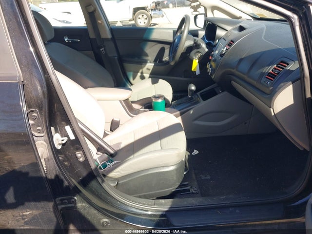 44966603 :رقم المزاد ، KNAFX4A62G5575131 vin ، 2016 Kia Forte Lx مزاد بيع