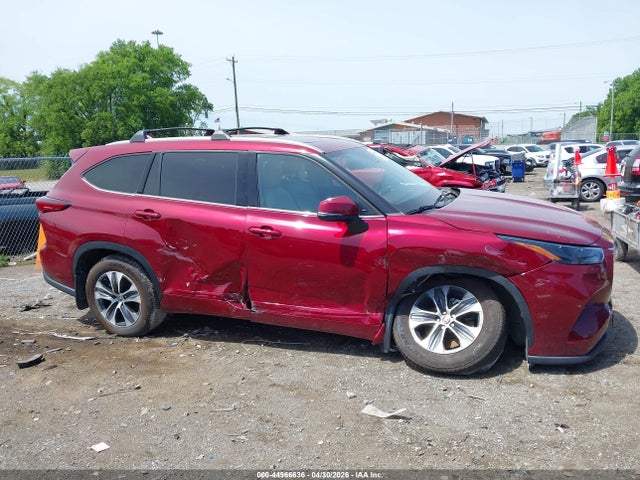 44966636 :رقم المزاد ، 5TDGZRBH2NS595059 vin ، 2022 Toyota Highlander Xle مزاد بيع