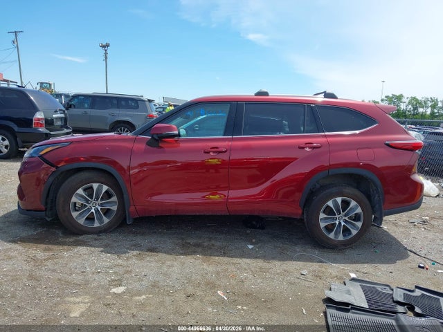44966636 :رقم المزاد ، 5TDGZRBH2NS595059 vin ، 2022 Toyota Highlander Xle مزاد بيع