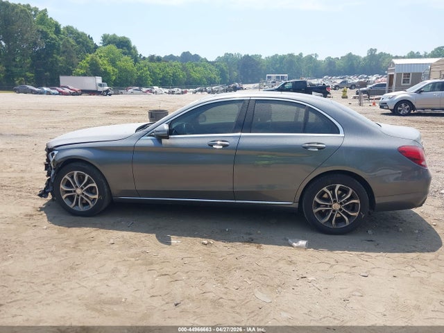 2017 Mercedes-benz C 300 4matic მანქანა იყიდება აუქციონზე, vin: 55SWF4KB0HU185516, აუქციონის ნომერი: 44966663