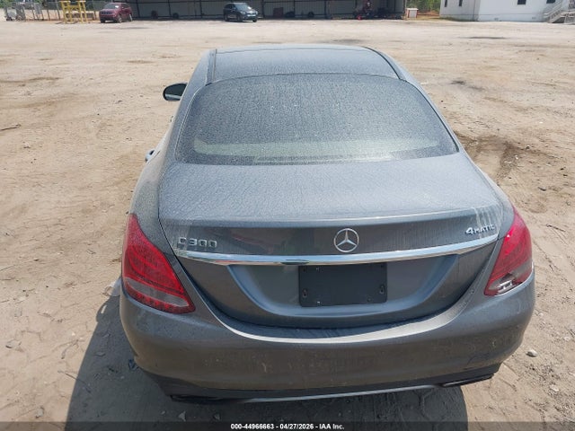 2017 Mercedes-benz C 300 4matic მანქანა იყიდება აუქციონზე, vin: 55SWF4KB0HU185516, აუქციონის ნომერი: 44966663