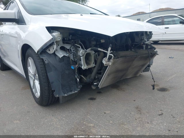 1FADP3K26JL287721 Ford FOCUS SE