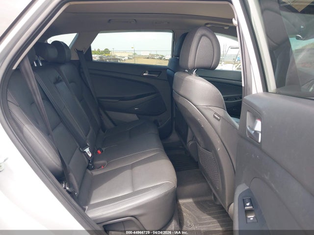 KM8J33A24HU342161 Hyundai Tucson Limited