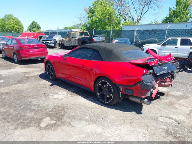Ford Mustang Ecoboost Premium 2018 1FATP8UH2J5133019 Image 3
