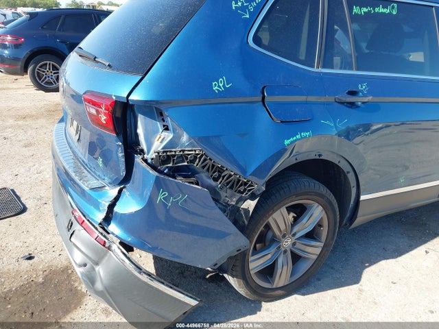 44966758 :رقم المزاد ، 3VV3B7AX9LM084141 vin ، 2020 Volkswagen Tiguan 2.0t Se/2.0t Se R-line Black/2.0t Sel مزاد بيع