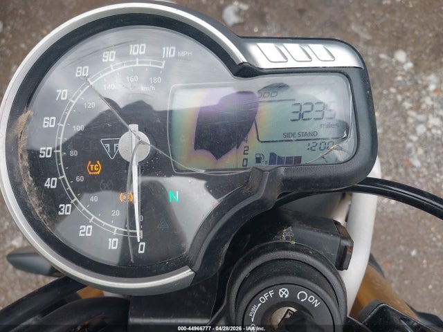 SMTT147Y3RNA07557 Triumph Motorcycle Scrambler 400 X