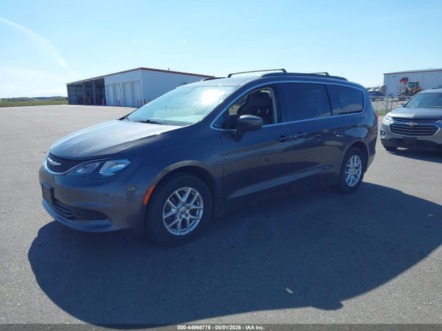 44966778 :رقم المزاد ، 2C4RC1DG5LR262182 vin ، 2020 Chrysler Voyager Lxi مزاد بيع