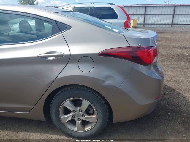 Продаж на аукціоні авто 2015 Hyundai Elantra Se, vin: 5NPDH4AE0FH594838, номер лоту: 44966816