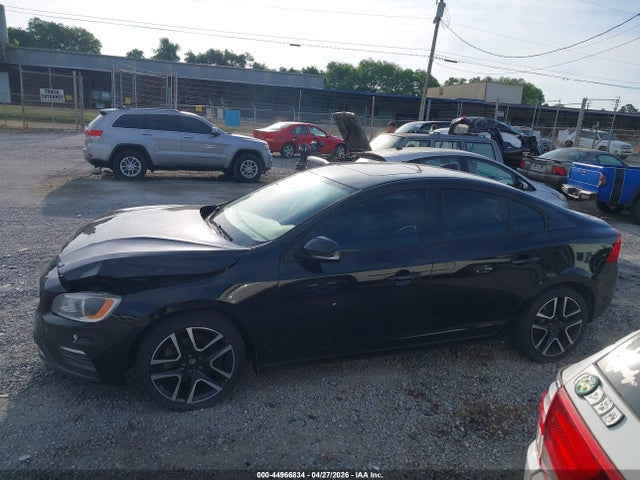 Aukcja sprzedaży 2017 Volvo S60 T5 Dynamic, vin: YV126MFL3H2425030, numer aukcji: 44966834