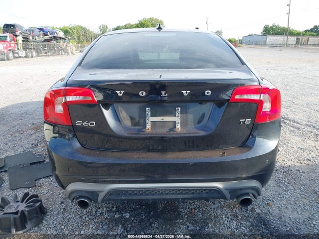 Aukcja sprzedaży 2017 Volvo S60 T5 Dynamic, vin: YV126MFL3H2425030, numer aukcji: 44966834