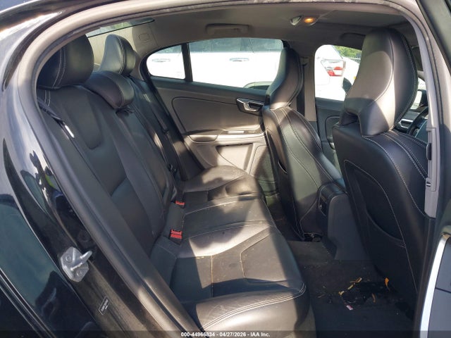 Aukcja sprzedaży 2017 Volvo S60 T5 Dynamic, vin: YV126MFL3H2425030, numer aukcji: 44966834