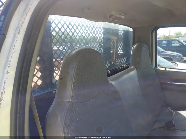 44966852 :رقم المزاد ، 1FDXF46S02EB43979 vin ، 2002 Ford F-450 Xl/xlt مزاد بيع