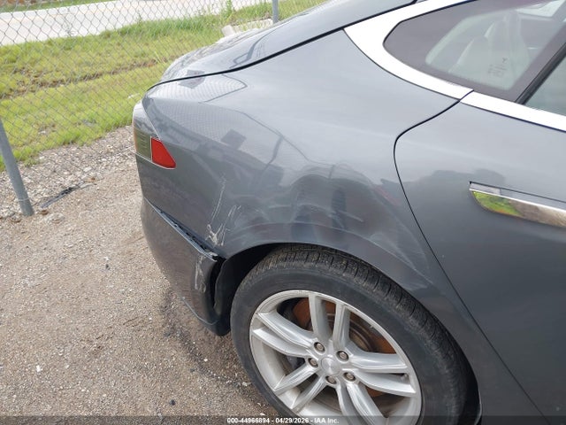 44966894 :رقم المزاد ، 5YJSA1CN5DFP21635 vin ، 2013 Tesla Model S مزاد بيع