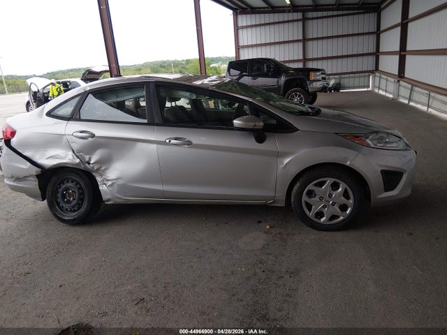 44966900 :رقم المزاد ، 3FADP4AJ6CM218852 vin ، 2012 Ford Fiesta S مزاد بيع
