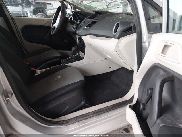 44966900 :رقم المزاد ، 3FADP4AJ6CM218852 vin ، 2012 Ford Fiesta S مزاد بيع