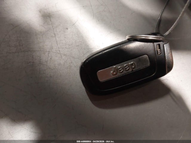 3C4NJCCBXLT114502 Jeep Compass Limited Fwd