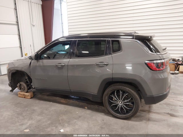 3C4NJCCBXLT114502 Jeep Compass Limited Fwd