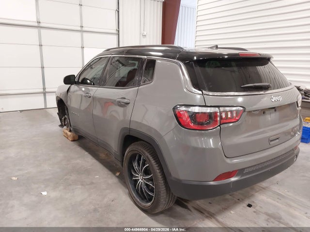 3C4NJCCBXLT114502 Jeep Compass Limited Fwd