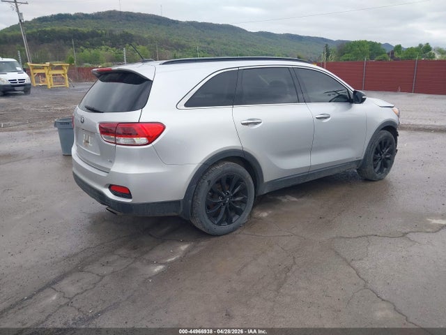 44966938 :رقم المزاد ، 5XYPGDA59KG583399 vin ، 2019 Kia Sorento 3.3l S مزاد بيع