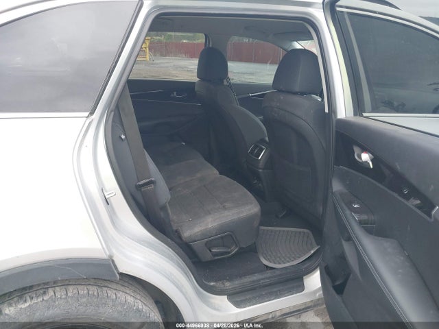 44966938 :رقم المزاد ، 5XYPGDA59KG583399 vin ، 2019 Kia Sorento 3.3l S مزاد بيع