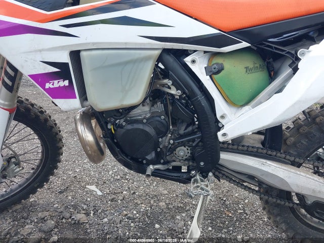 KTM 300 Xc Tpi 2024 VBKXCM234RM294723 Image 9