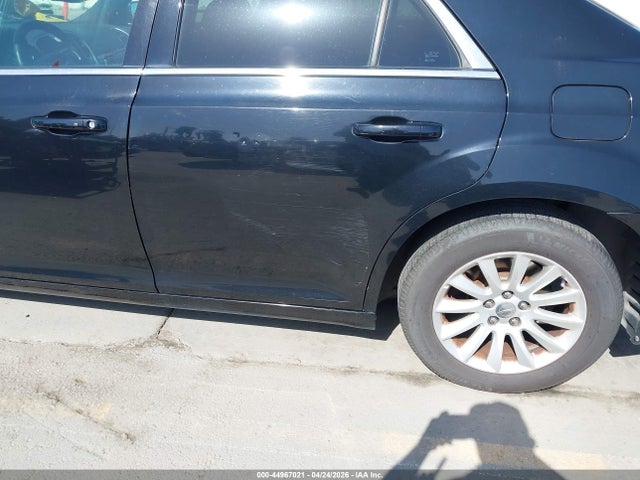 Продажа на аукционе авто 2013 Chrysler 300 Motown, vin: 2C3CCAAG6DH510106, номер лота: 44967021