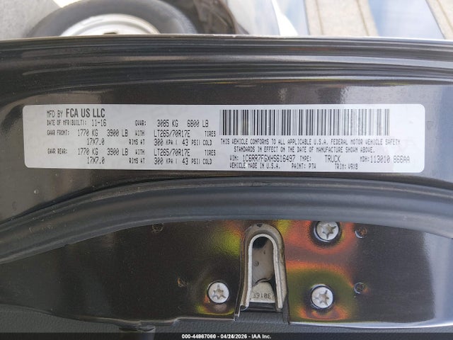 1C6RR7FGXHS616497 RAM 1500 Tradesman 4x4 6&#039;4 Box
