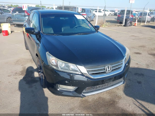 Honda Accord 2015 1HGCR2F55FA165788 Image 13