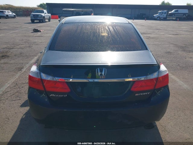 Honda Accord 2015 1HGCR2F55FA165788 Image 28