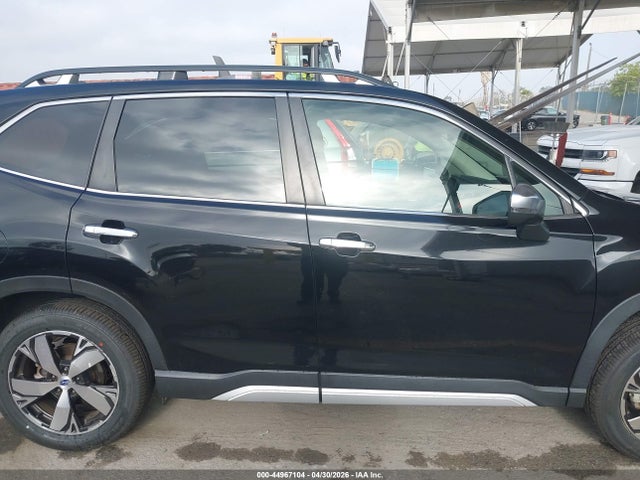 Subaru Forester Touring 2019 JF2SKAWC4KH545926 Image 13