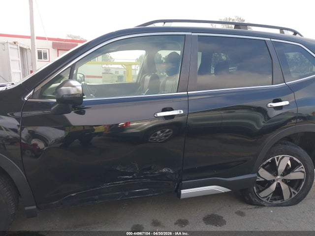 Subaru Forester Touring 2019 JF2SKAWC4KH545926 Image 14