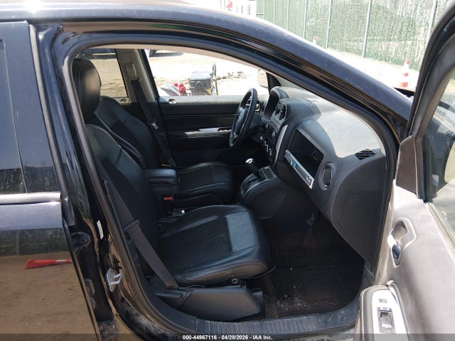 1C4NJDEB0ED551694 Jeep Compass Latitude