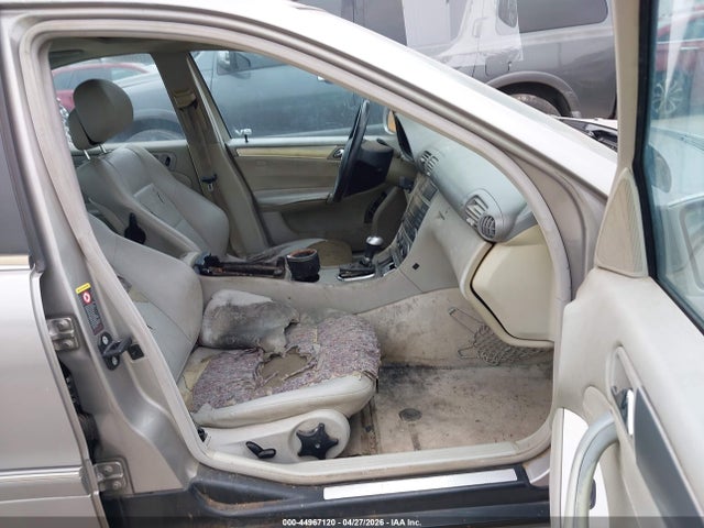 Продажа на аукционе авто 2006 Mercedes-benz C 230 Sport, vin: WDBRF52H16F731336, номер лота: 44967120