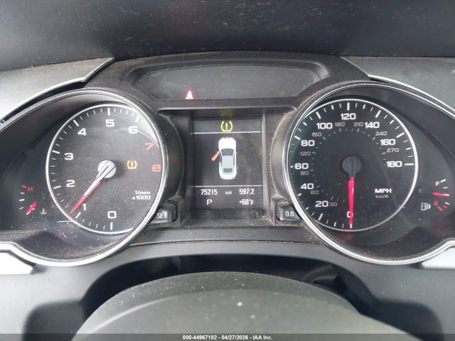 2012 Audi A5 2.0t Premium მანქანა იყიდება აუქციონზე, vin: WAUVFAFH0CN002665, აუქციონის ნომერი: 44967182