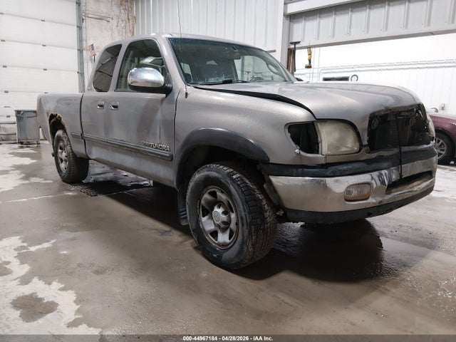 44967184 :رقم المزاد ، 5TBBT4416YS085650 vin ، 2000 Toyota Tundra Sr5 V8 مزاد بيع
