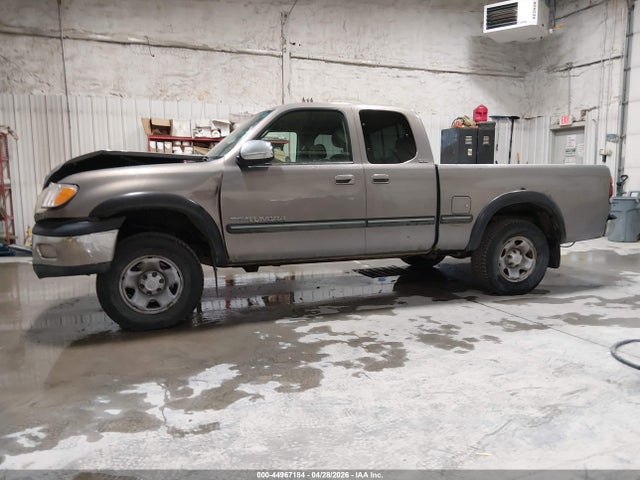 44967184 :رقم المزاد ، 5TBBT4416YS085650 vin ، 2000 Toyota Tundra Sr5 V8 مزاد بيع