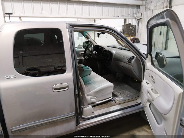 44967184 :رقم المزاد ، 5TBBT4416YS085650 vin ، 2000 Toyota Tundra Sr5 V8 مزاد بيع