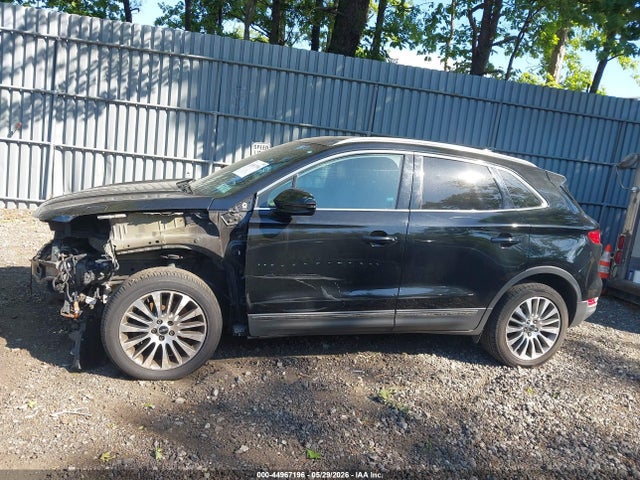 44967196 :رقم المزاد ، 5LMCJ3D90HUL34143 vin ، 2017 Lincoln Mkc Reserve مزاد بيع
