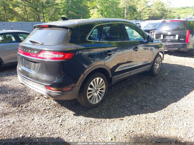 44967196 :رقم المزاد ، 5LMCJ3D90HUL34143 vin ، 2017 Lincoln Mkc Reserve مزاد بيع