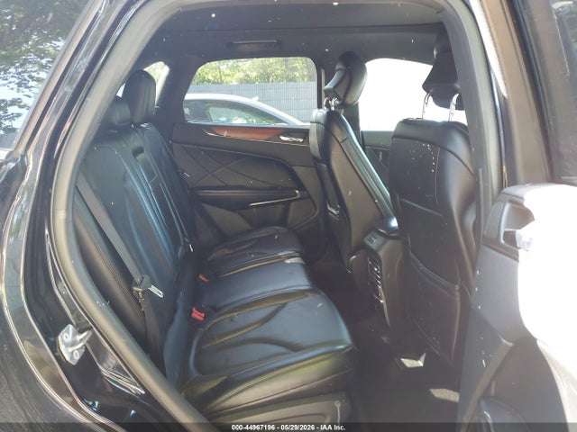 44967196 :رقم المزاد ، 5LMCJ3D90HUL34143 vin ، 2017 Lincoln Mkc Reserve مزاد بيع