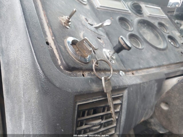 1993 Ford L-series Lt8000f მანქანა იყიდება აუქციონზე, vin: 1FDZU82E1PVA26473, აუქციონის ნომერი: 44967246